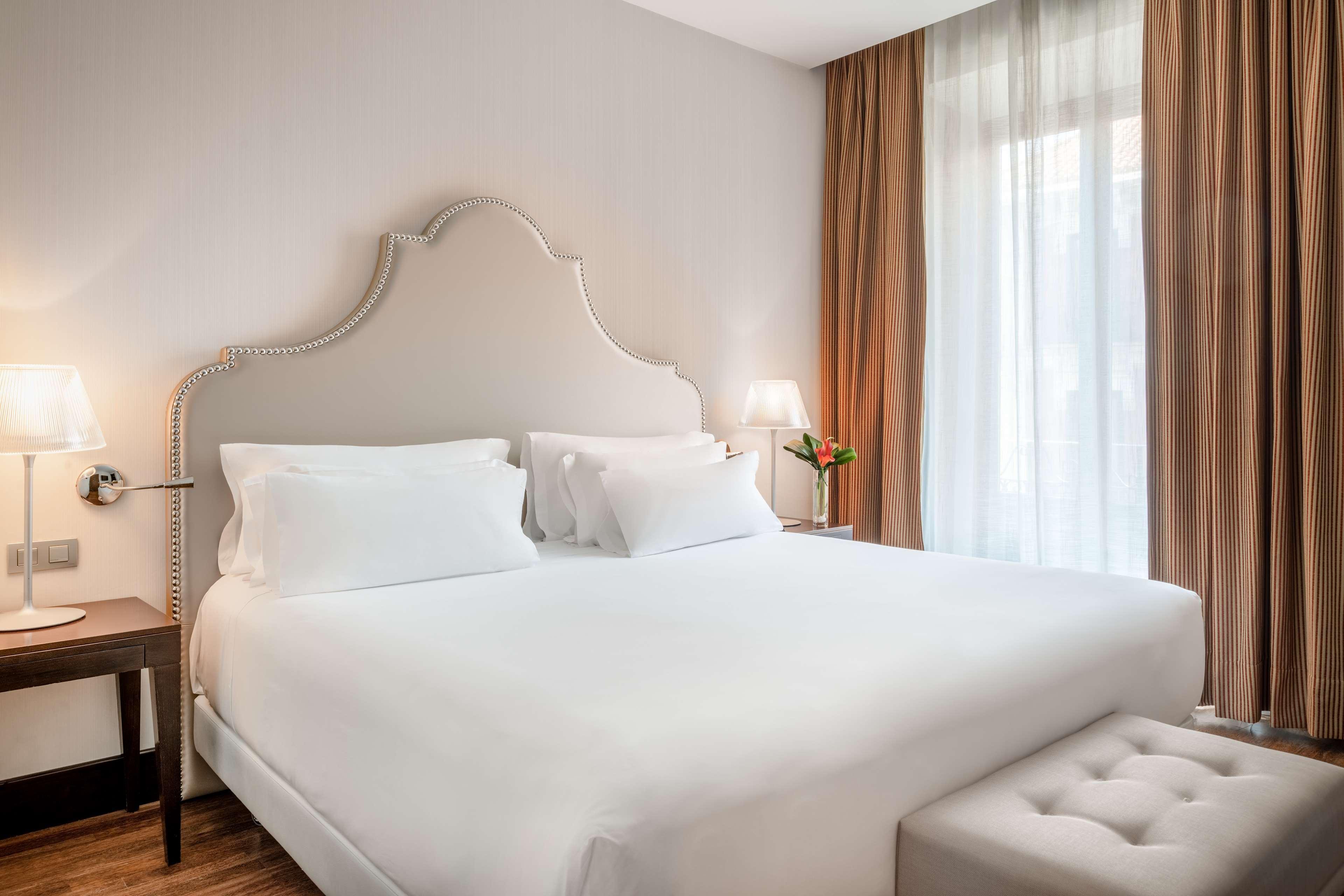 เอ็นเอช คอลเลคชั่น กรานาดา วิกตอเรีย Hotel ภายนอก รูปภาพ