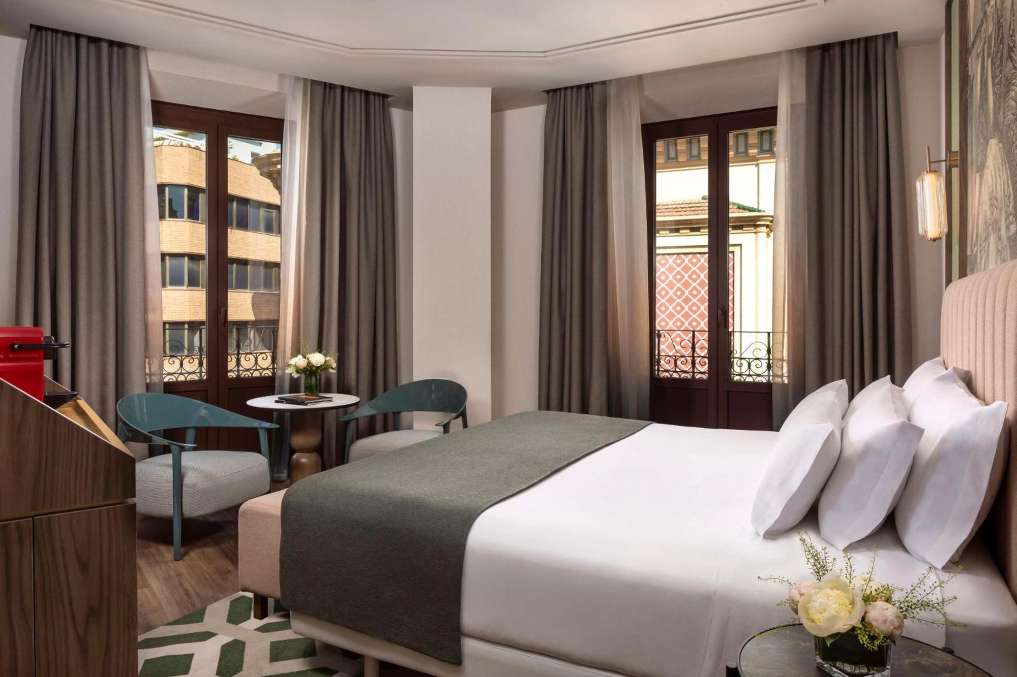 เอ็นเอช คอลเลคชั่น กรานาดา วิกตอเรีย Hotel ภายนอก รูปภาพ